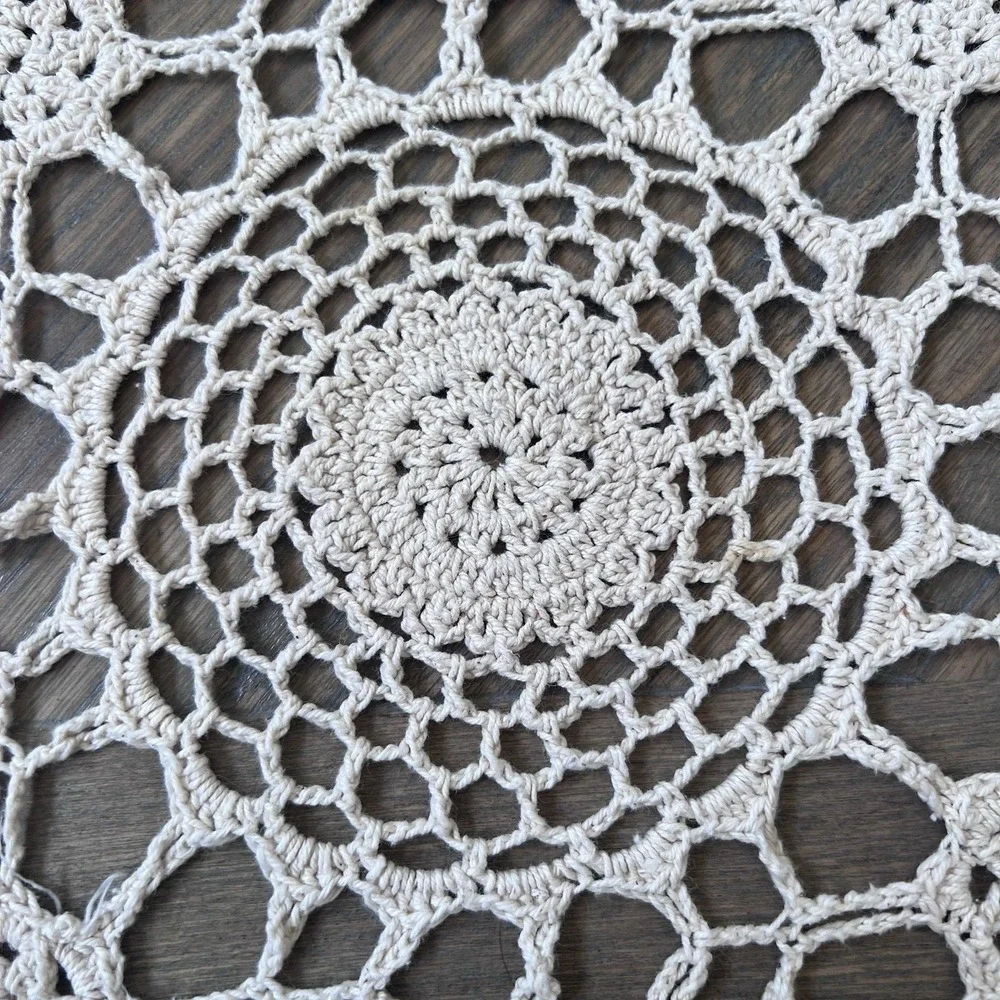 Vintage Handmade Crocheted Lace Tablecloth White Thread 54x96 Medallion